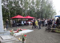 Zdjęcie z galerii: Uroczystości w Gębicach (05.09.2015)