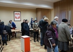 Zdjęcie z galerii: Konsultacje społeczne w Gminie Gubin w sprawie zmiany nazwy powiatu (27.01.2016)