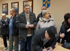 Zdjęcie z galerii: Konsultacje społeczne w Gminie Gubin w sprawie zmiany nazwy powiatu (27.01.2016)