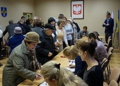 Zdjęcie z galerii: Konsultacje społeczne w Gminie Gubin w sprawie zmiany nazwy powiatu (27.01.2016)