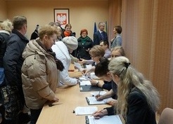 Zdjęcie z galerii: Konsultacje społeczne w Gminie Gubin w sprawie zmiany nazwy powiatu (27.01.2016)