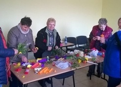 Zdjęcie z galerii: Warszaty robienia palm wielkanocnych w Sękowicach (19.03.2016)
