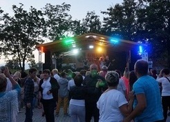 Zdjęcie z galerii: DOŻYNKI GMINNE W SĘKOWICACH - FOTORELACJA (14.08.2016r.)