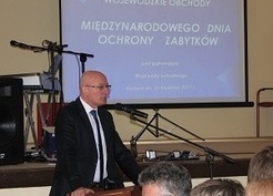 Zdjęcie z galerii: Wojewódzkie Obchody Międzynarodowego Dnia Ochrony Zabytków - Gębice (25.04.2017)
