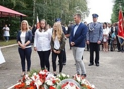 Zdjęcie z galerii: Uroczystość przy pomniku w Gębicach (09.09.2017)