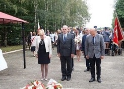 Zdjęcie z galerii: Uroczystość przy pomniku w Gębicach (09.09.2017)