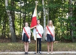 Zdjęcie z galerii: Uroczystość przy pomniku w Gębicach (09.09.2017)