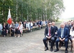 Zdjęcie z galerii: Uroczystość przy pomniku w Gębicach (09.09.2017)