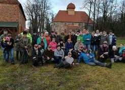 Zdjęcie z galerii: Sprzątanie parku w Gębicach (27.01.2018r.)