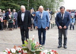 Zdjęcie z galerii: Uroczystość przy Pomniku w Gębicach (07.09.2019r.)