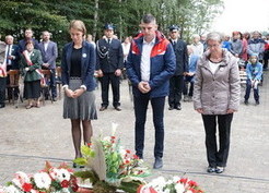 Zdjęcie z galerii: Uroczystość przy Pomniku w Gębicach (07.09.2019r.)