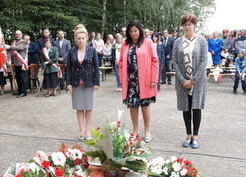 Zdjęcie z galerii: Uroczystość przy Pomniku w Gębicach (07.09.2019r.)