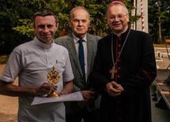 Zdjęcie z galerii: Uroczystości w Gębicach - czerwiec 2022r.