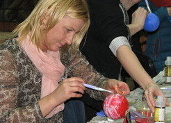 Zdjęcie z galerii: Warsztaty bożonarodzeniowe w Markosicach (20.12.2014r.)