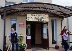Zdjęcie z galerii: 'MAJOWE SPOTKANIE Z KULTURĄ' W GIMNAZJUM W CZARNOWICACH (17.05.2015r.)