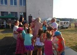Zdjęcie z galerii: Festyn Rodzinny w Grabicach (06.06.2015r.)